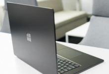 MicrosoftSurfaceLaptop3出現(xiàn)屏幕破裂問(wèn)題